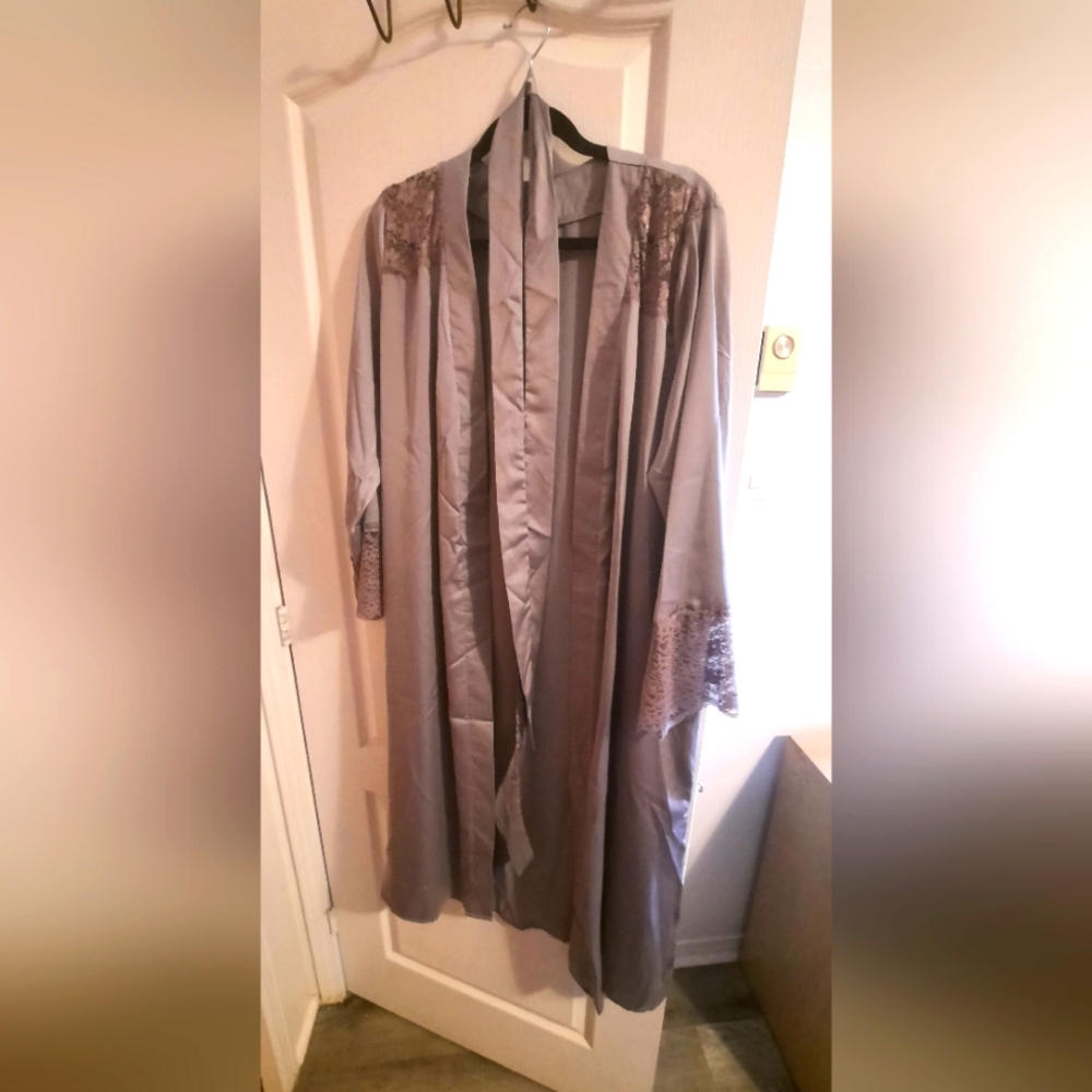 SHEIN Gray Satin Robe Intimates Sleepwear
